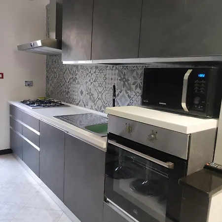 Gemelli House - Monte Mario Apartment *