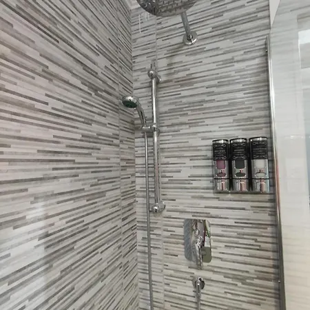 Gemelli House - Monte Mario Apartment Rome