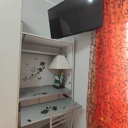 Gemelli House - Monte Mario Apartment *